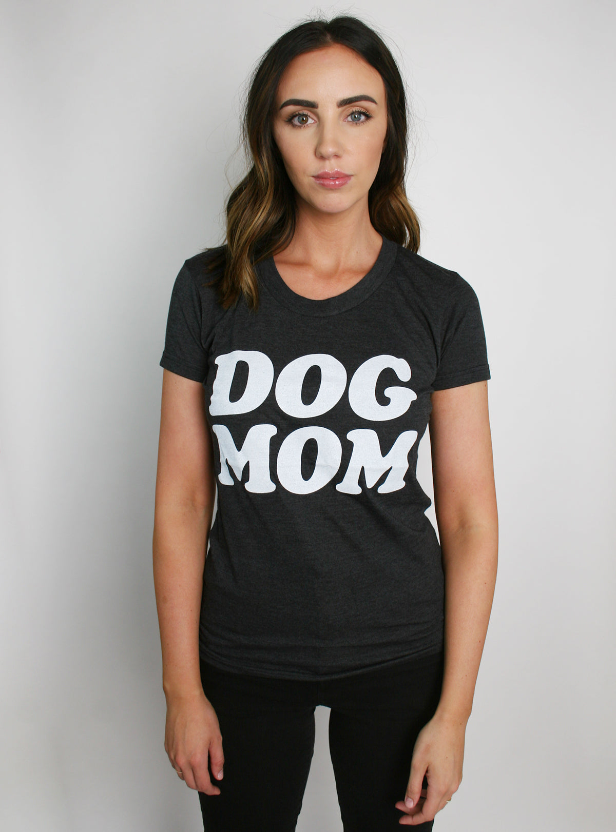 Dog Mom Women&#39;s Tee